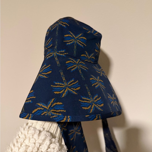 Adidas Farm Rio Navy and Gold Palm Tree Bucket Hat - Picture 3 of 4